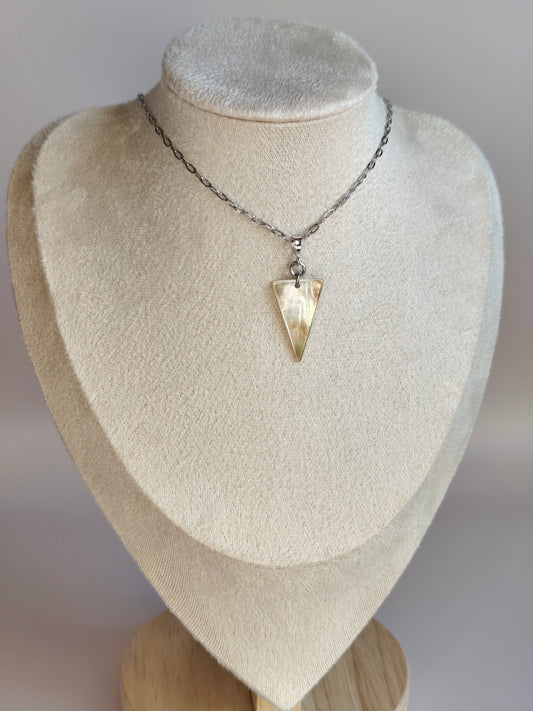 Prisme — Collier Triangle