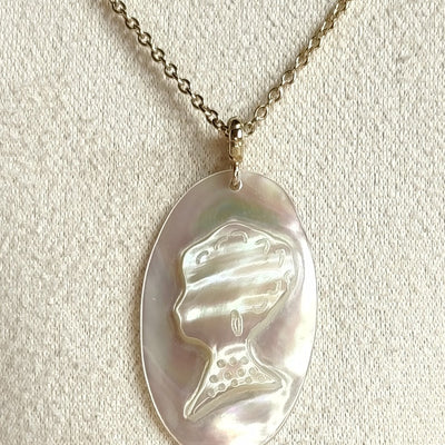 L'Inattendue — Éclat d'Écume — Collier Camée Moderne