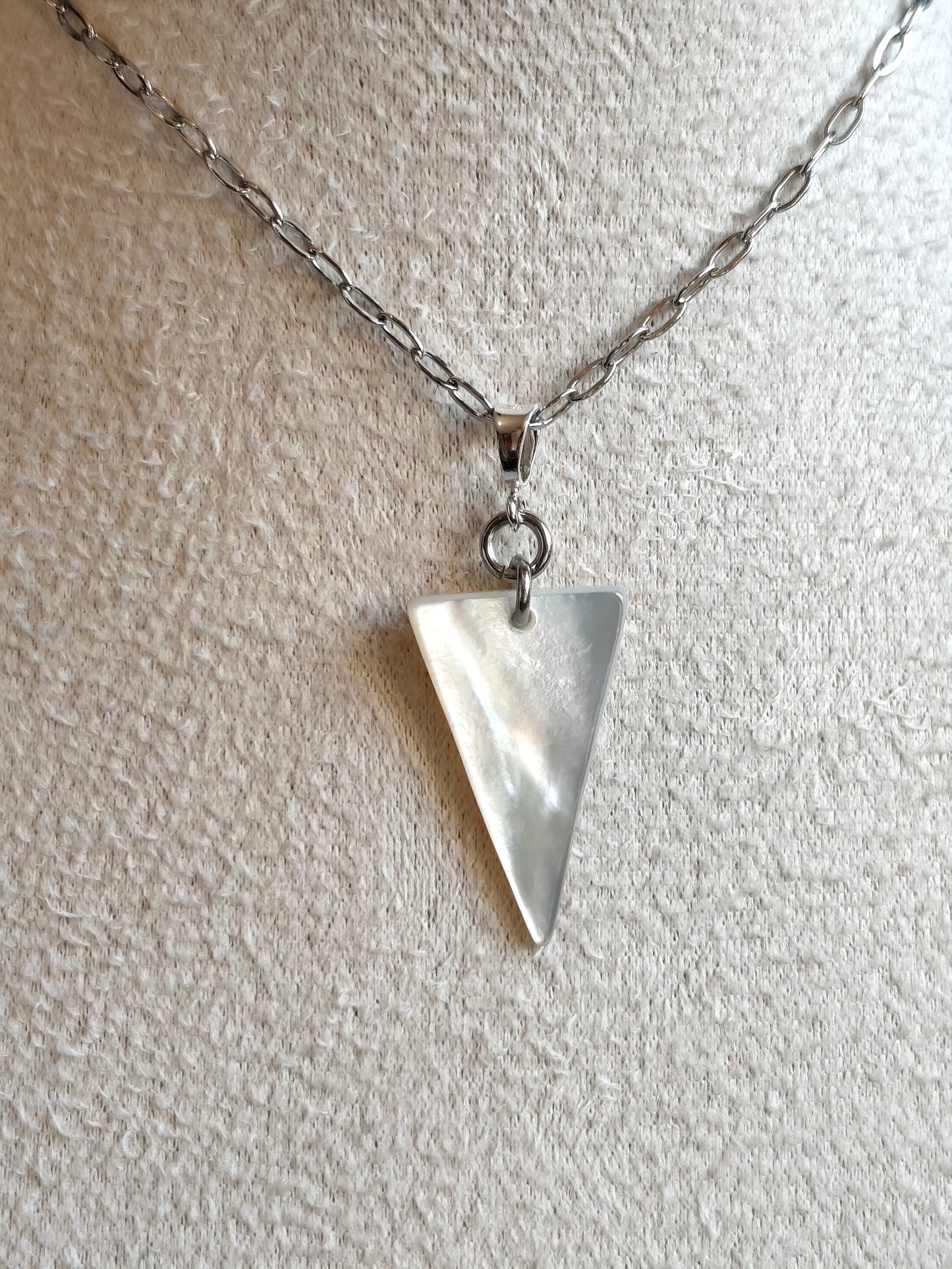 Prisme — Collier Triangle