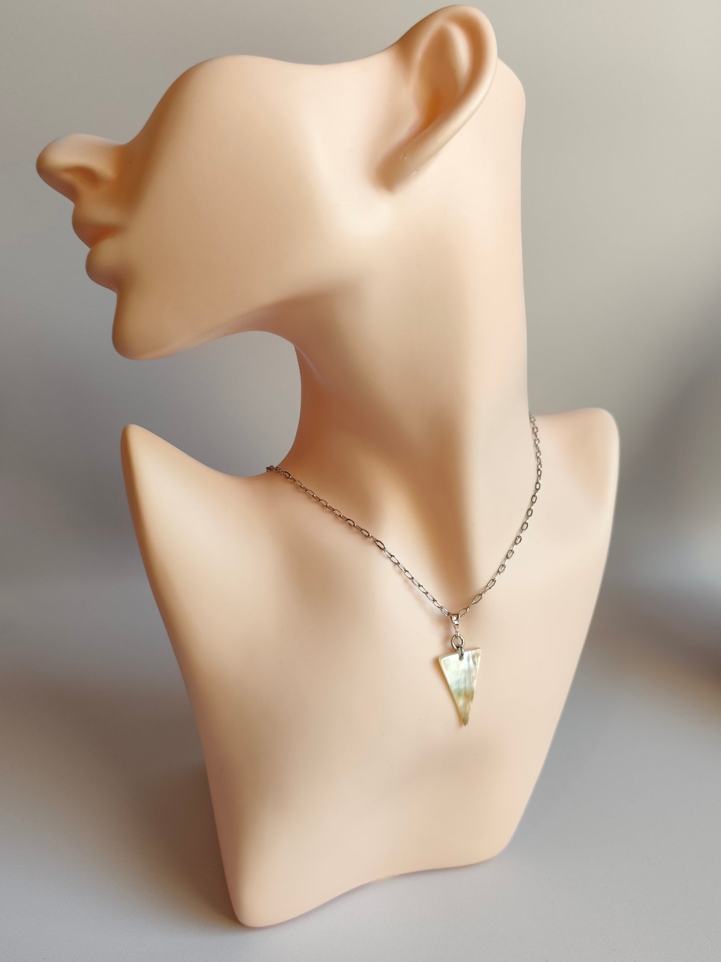 Prisme — Collier Triangle