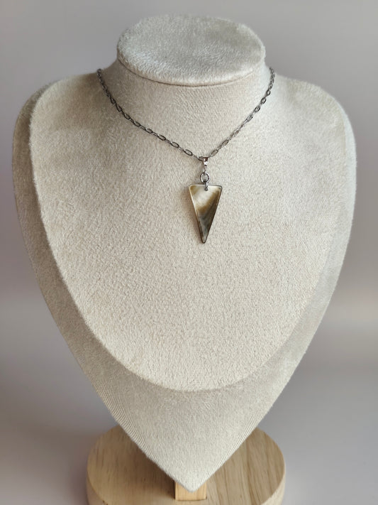 Prisme — Collier Triangle