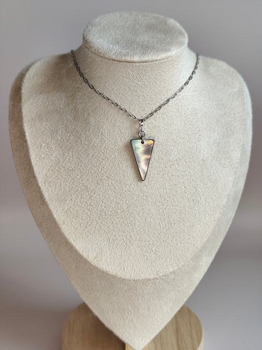Prisme — Collier Triangle