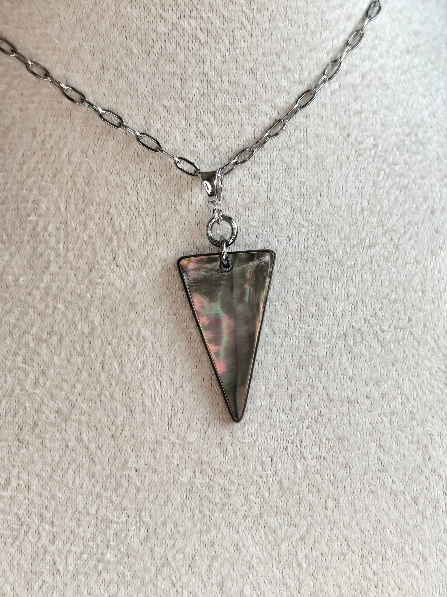 Prisme — Collier Triangle