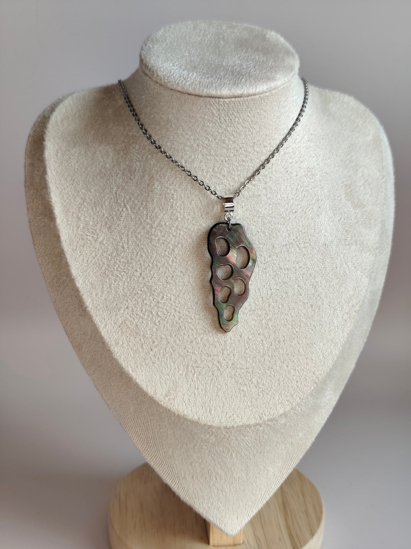 Spirale Marine — Collier Coquillage Ajouré