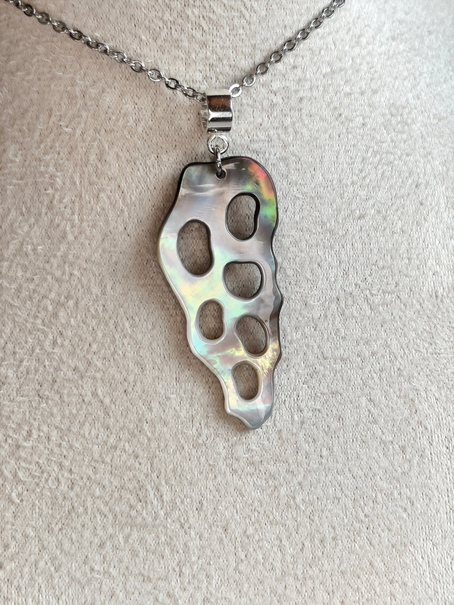 Spirale Marine — Collier Coquillage Ajouré
