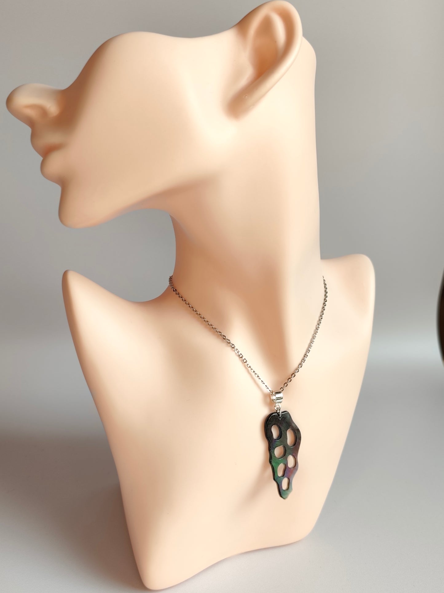 Spirale Marine — Collier Coquillage Ajouré
