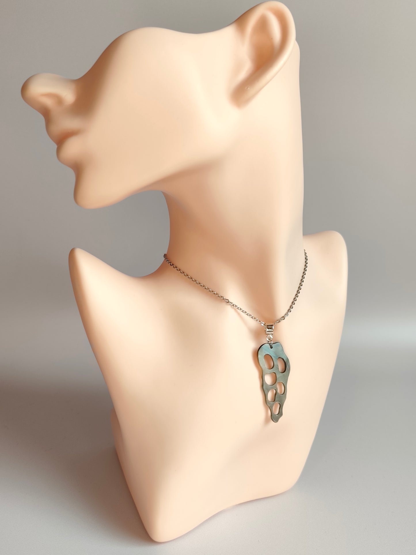 Spirale Marine — Collier Coquillage Ajouré
