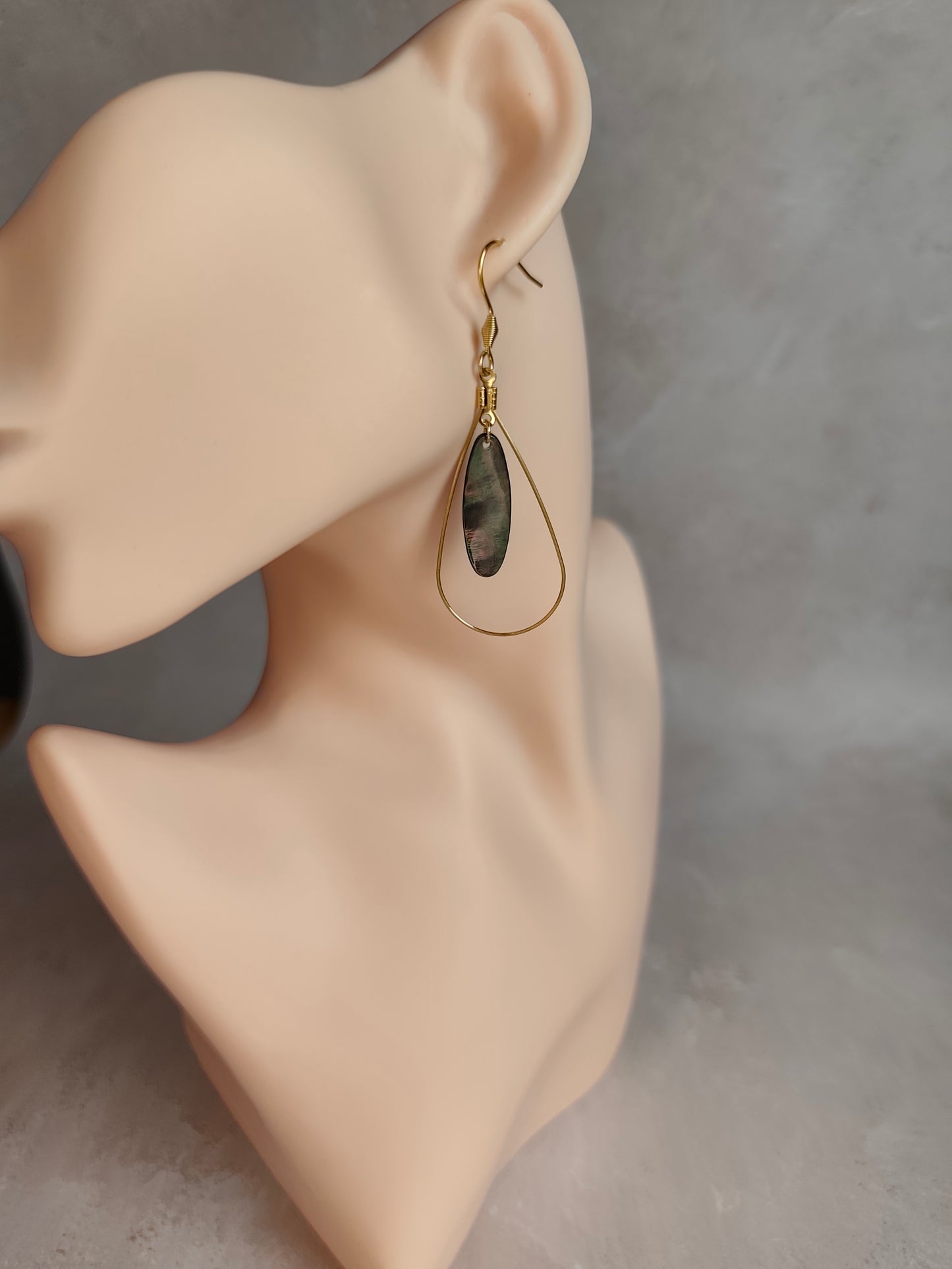 Sillage — Boucles d'Oreilles Ovale Élancé (Goutte Nacelle)