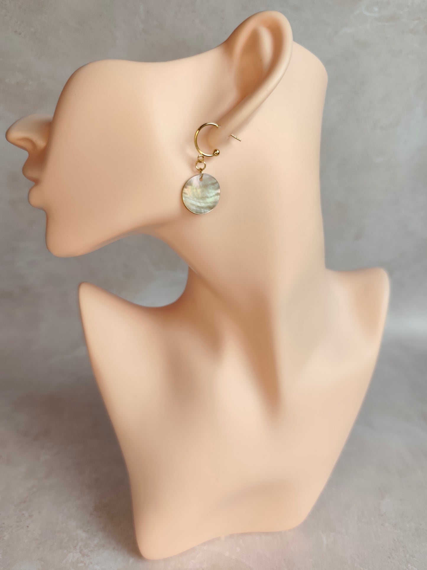 Éclipse — Boucles d'Oreilles Petite Pastille