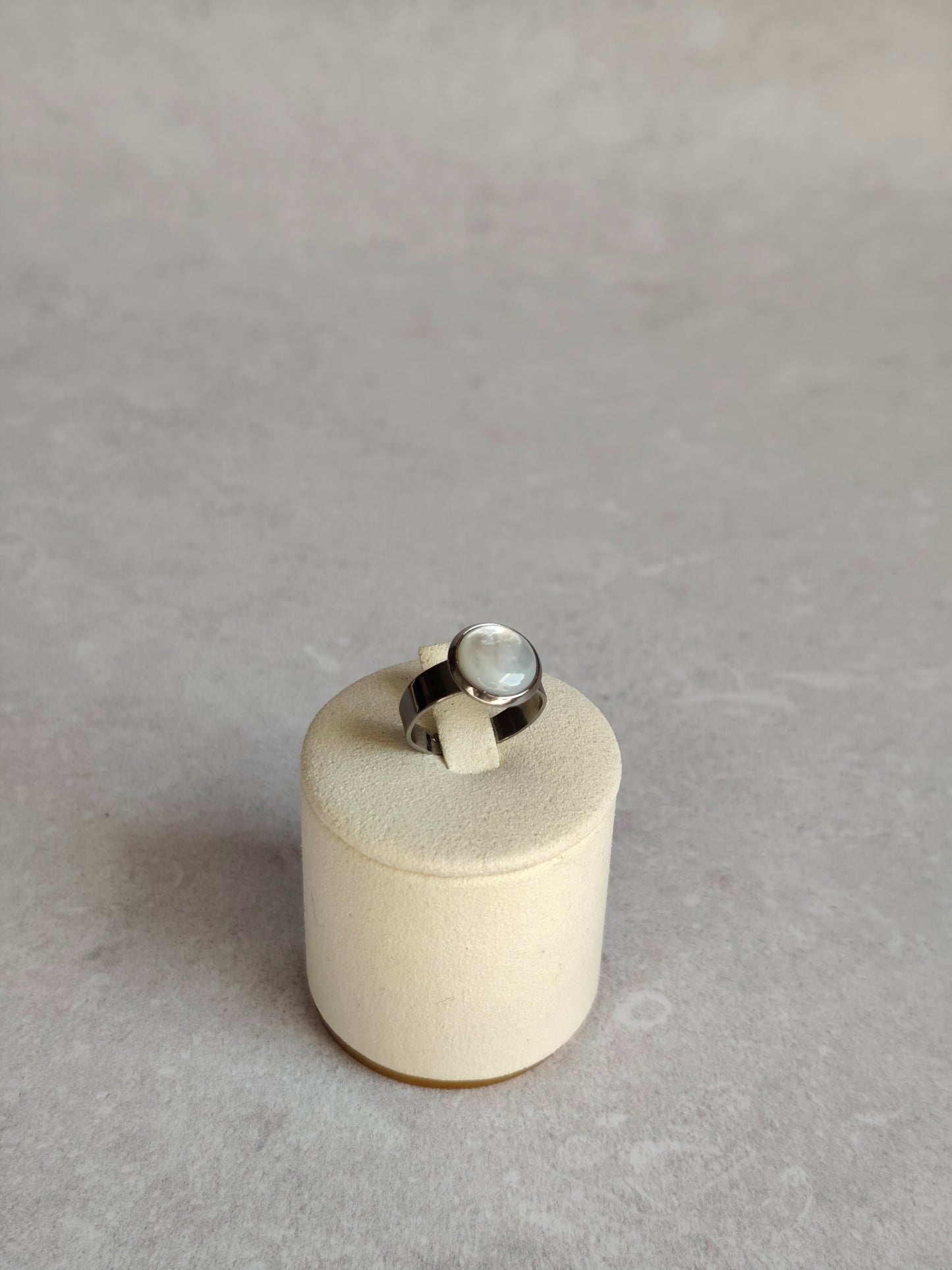 Éclipse — Bague Petite Pastille