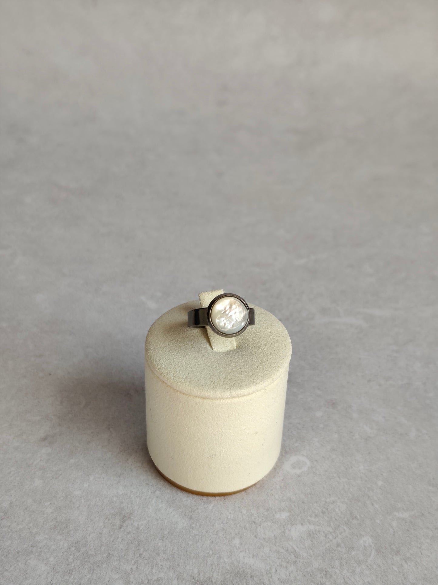 Éclipse — Bague Petite Pastille