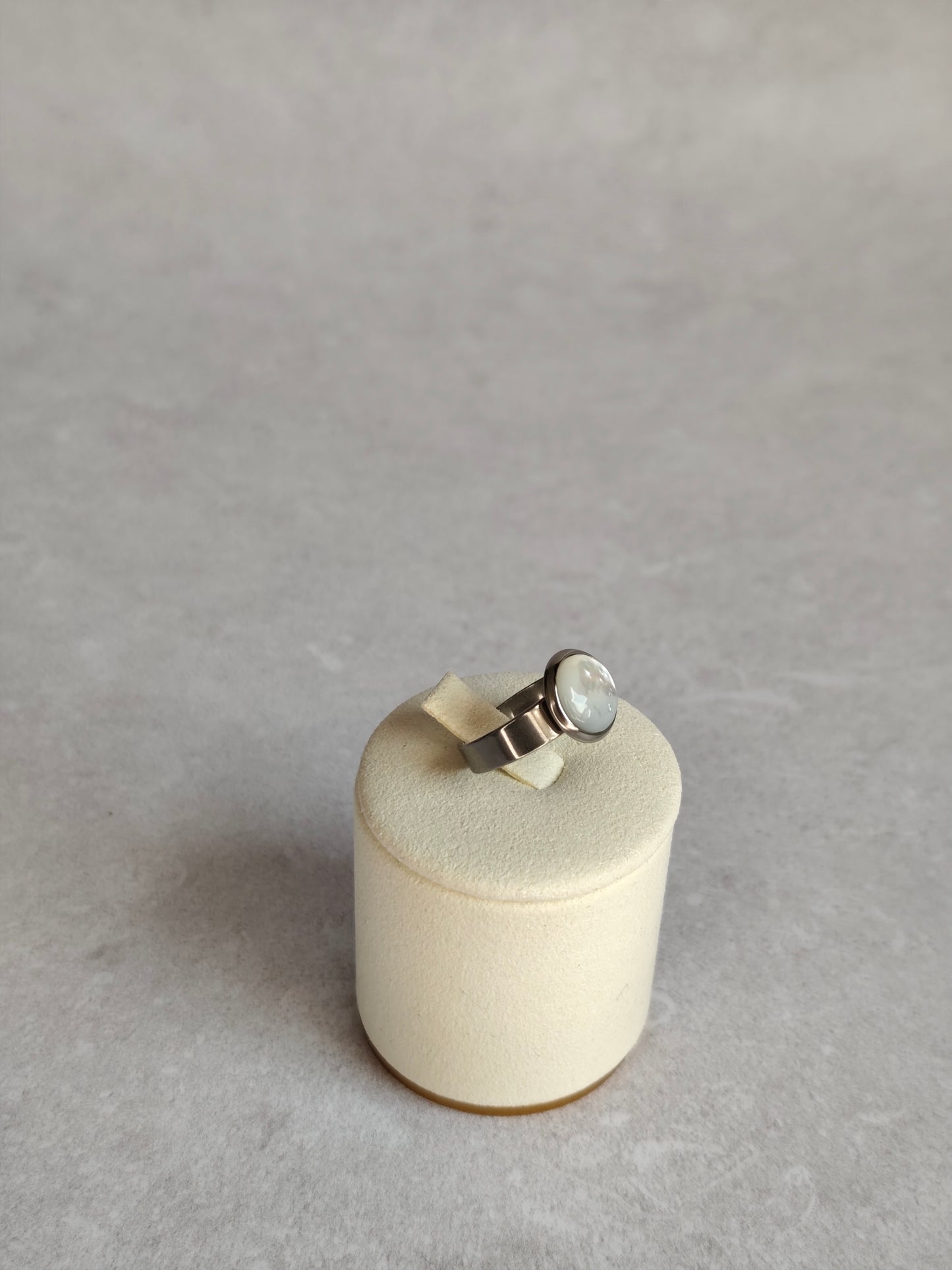 Éclipse — Bague Petite Pastille
