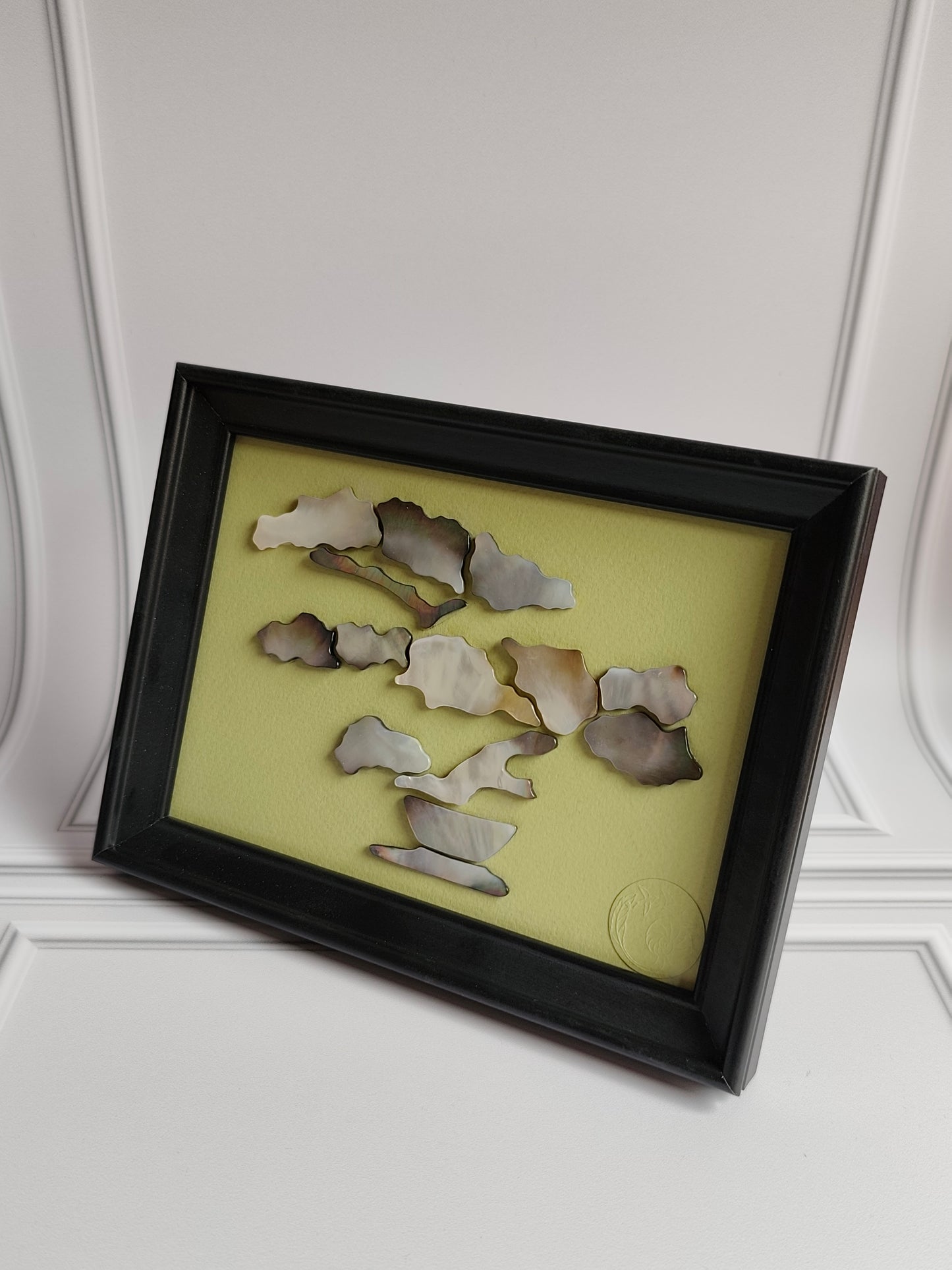 « L'Équilibre » – Tableau d'Art Bonsaï en Nacre d’Exception