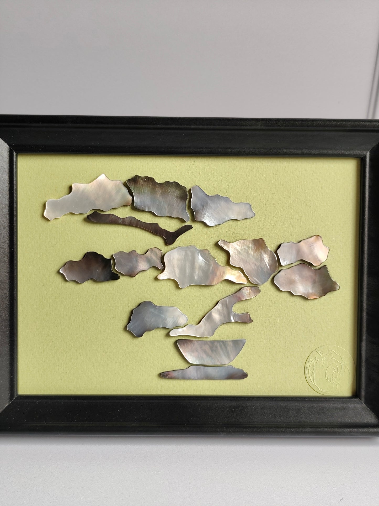 « L'Équilibre » – Tableau d'Art Bonsaï en Nacre d’Exception