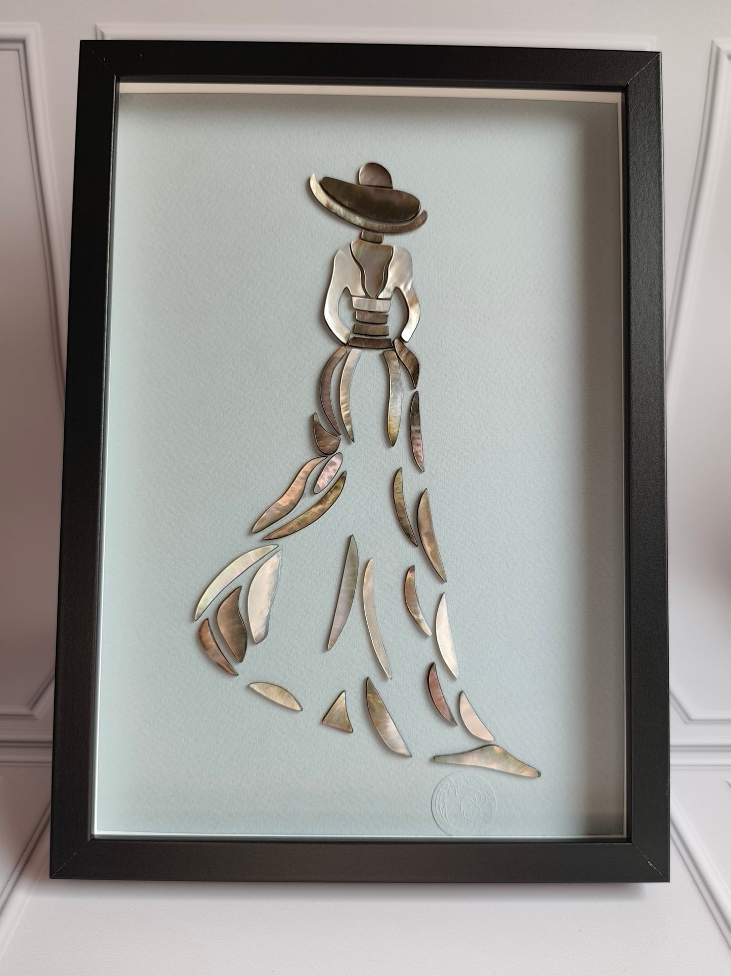 « L’Icône » – Tableau d’Art Silhouette en Nacre d’Exception