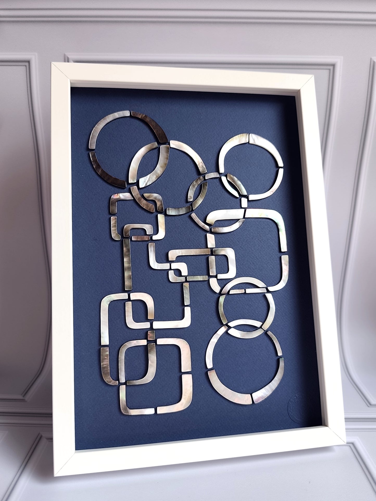 « Symbiose » – Tableau d’Art Géométrique en Nacre d’Exception