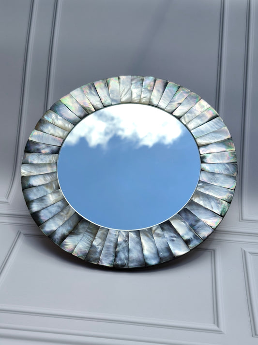 « Lumina I »– Miroir d’Art en Nacre d’Exception