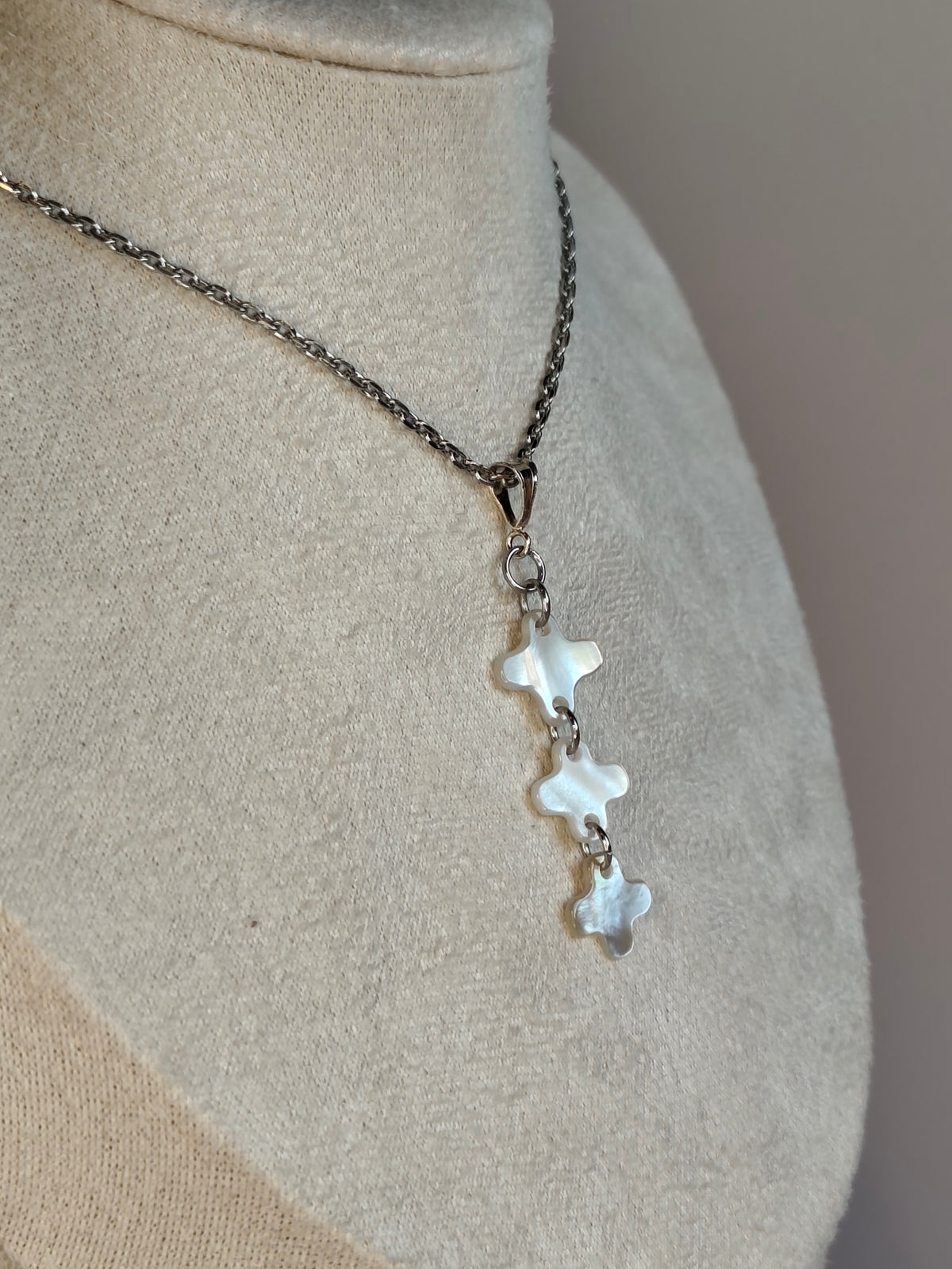 Trinité — Collier Triple Signes Épurés