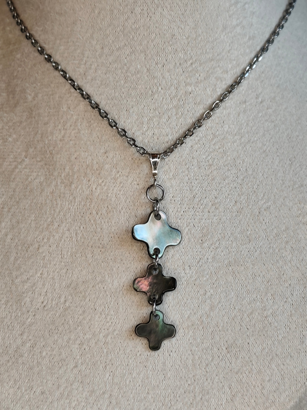 Trinité — Collier Triple Signes Épurés