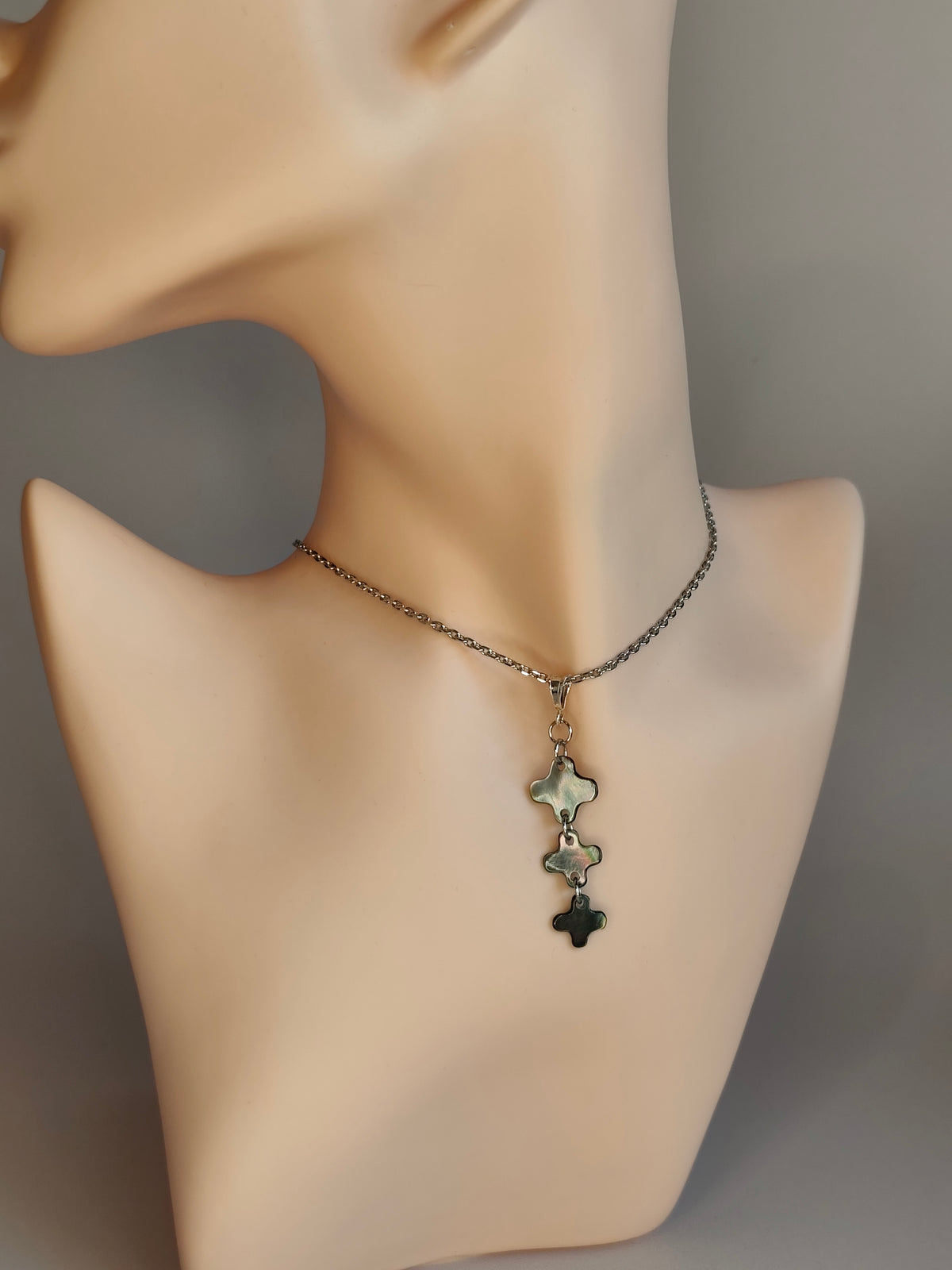 Trinité — Collier Triple Signes Épurés