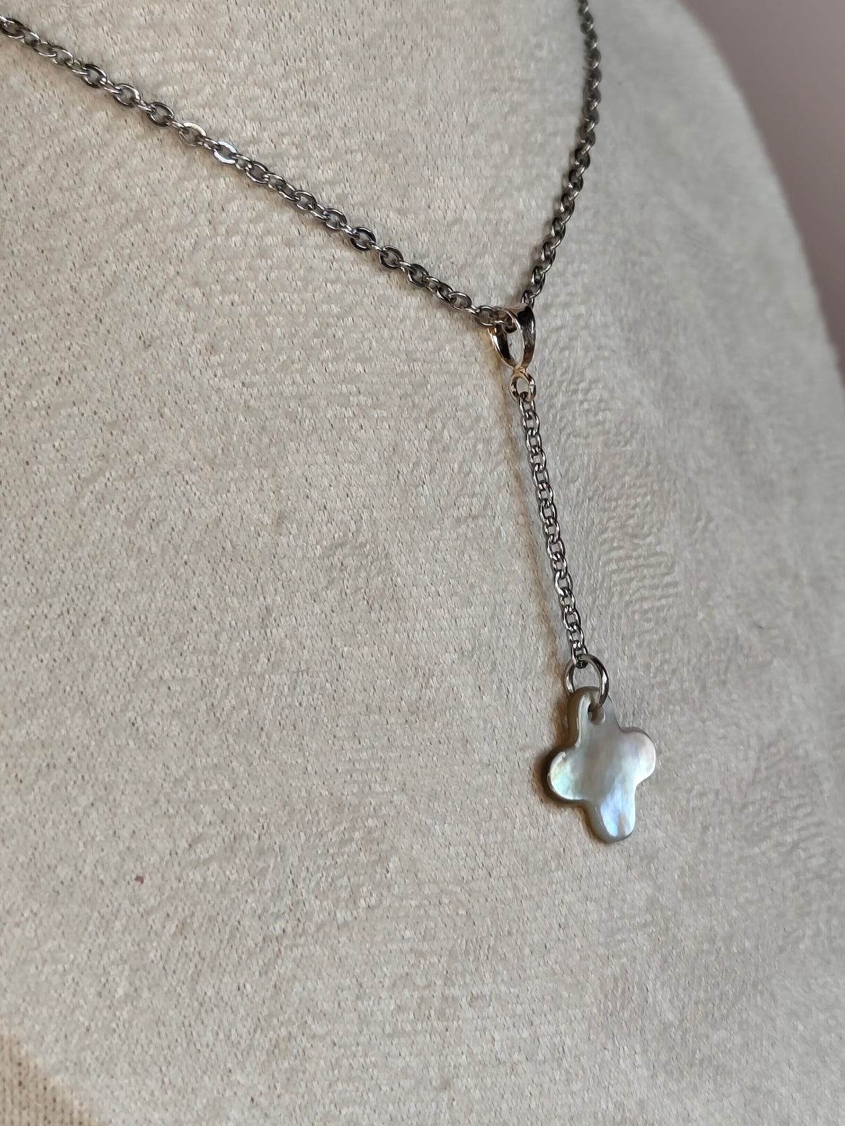 Trinité — Collier Signe Épuré