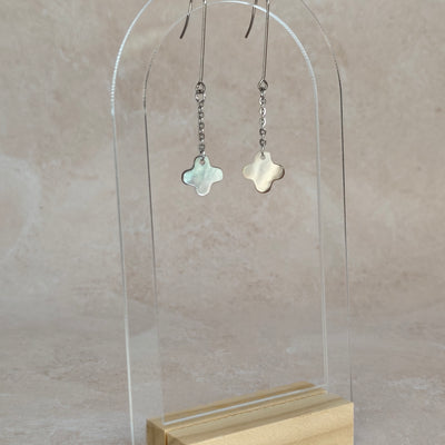 Trinité — Boucles d'oreilles Signe Pendante