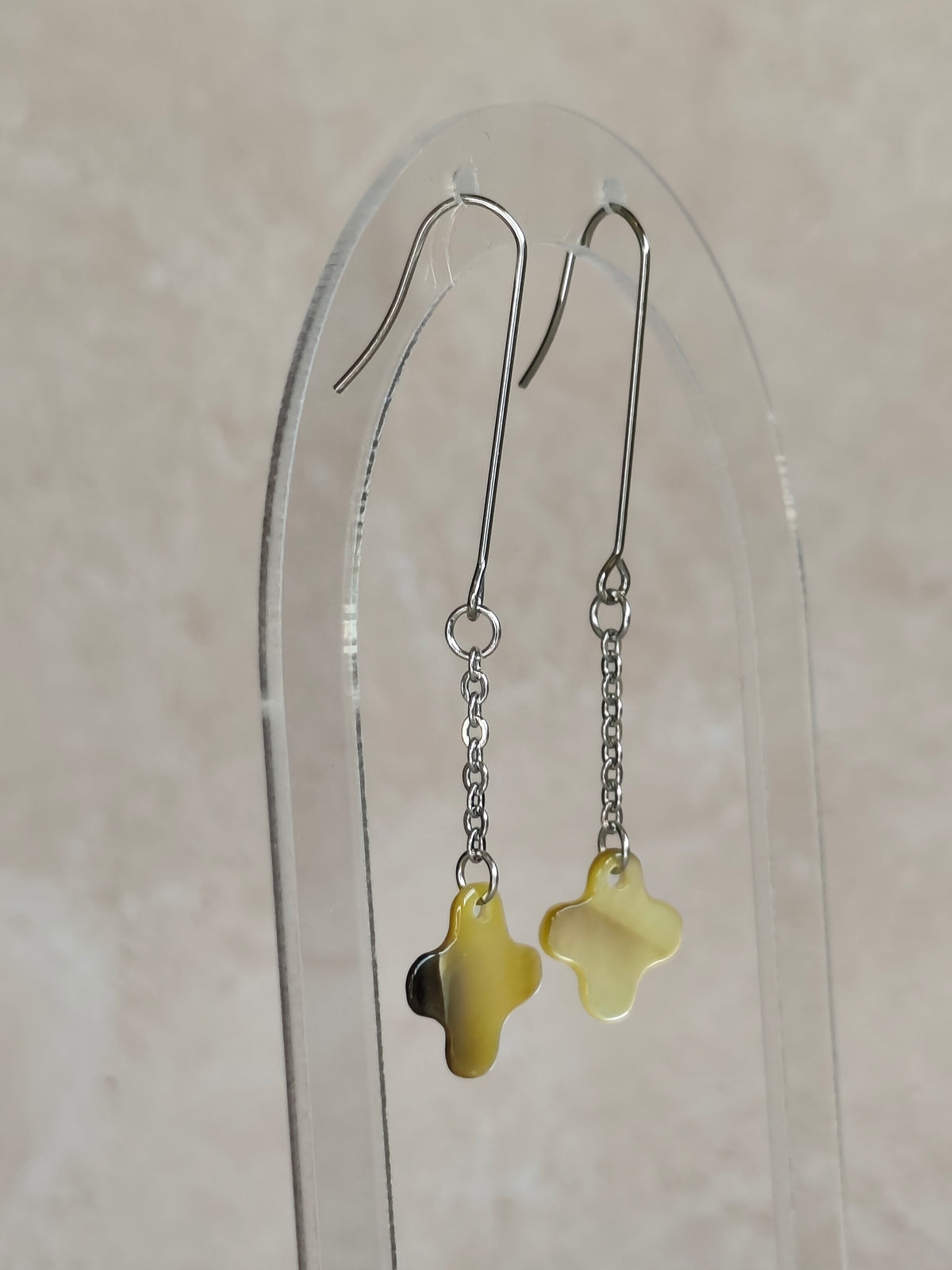Trinité — Boucles d'oreilles Signe Pendante