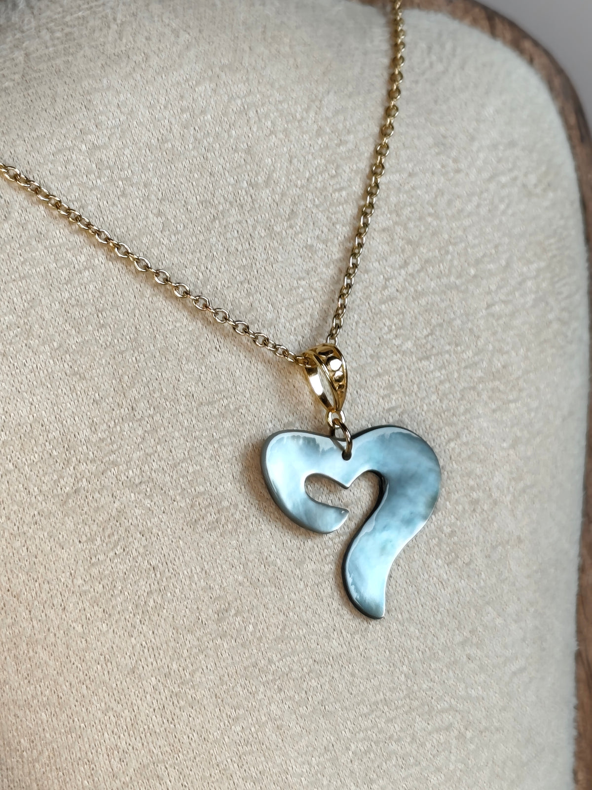 Cœur de Nacre — Collier Cœur Ajouré