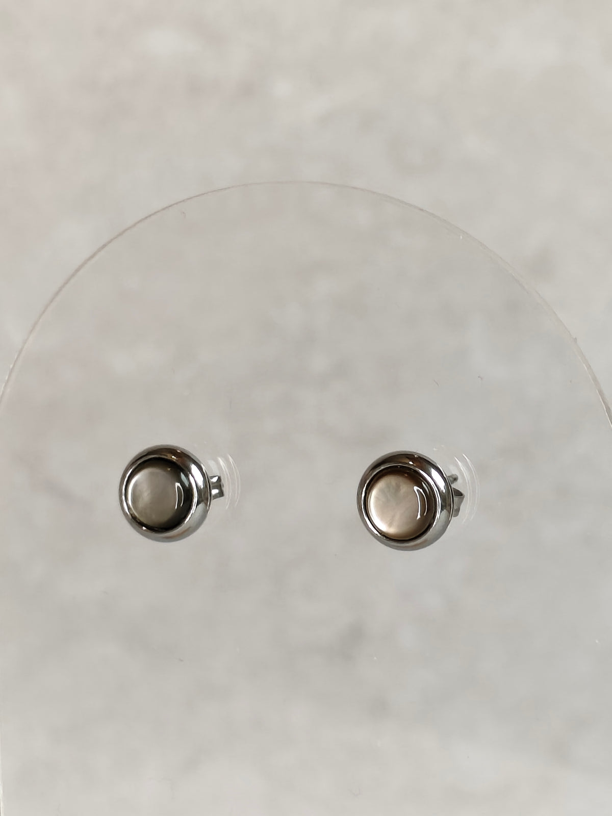 Éclipse — Puces d'Oreilles Mini Pastille