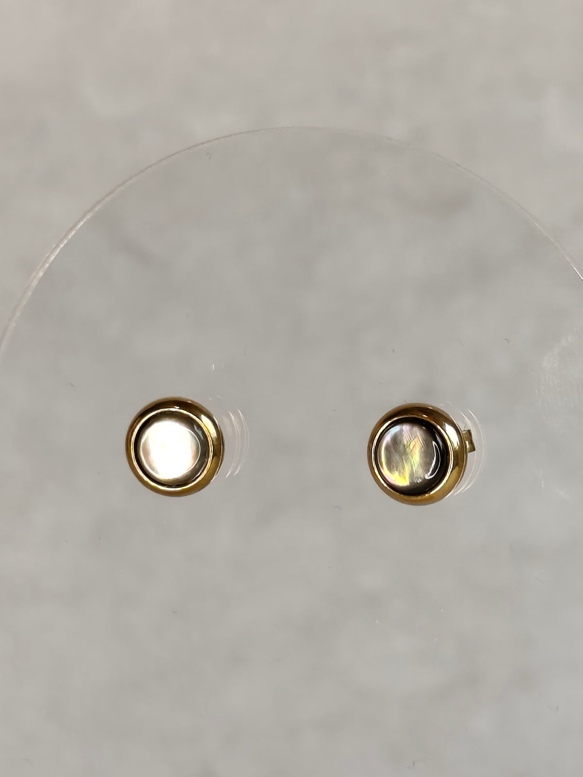 Éclipse — Puces d'Oreilles Mini Pastille