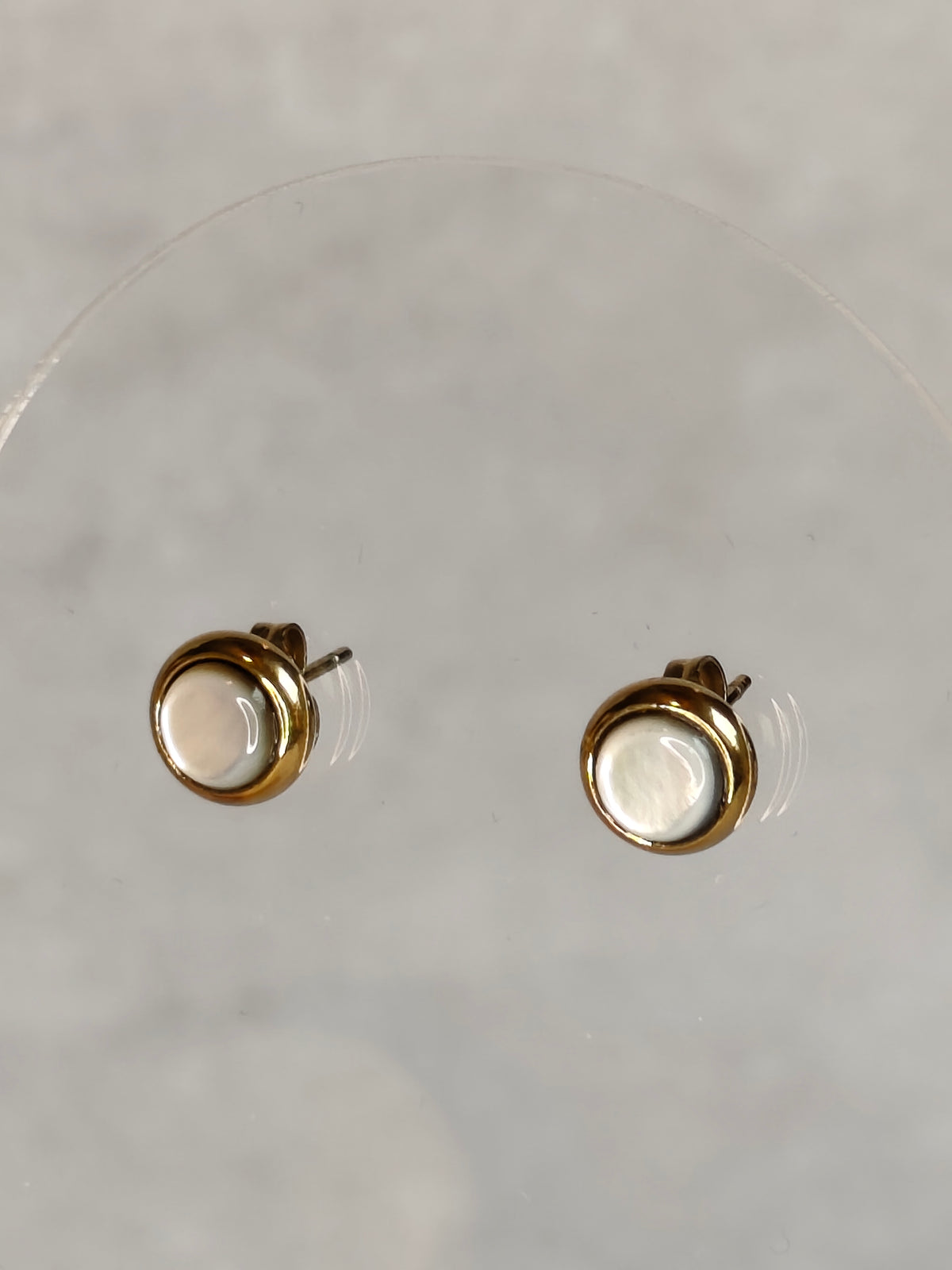 Éclipse — Puces d'Oreilles Mini Pastille